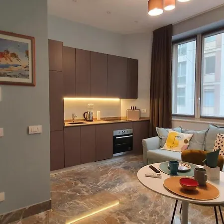 Blu Maison Duomo Centro Piazza Diaz Апартаменты *